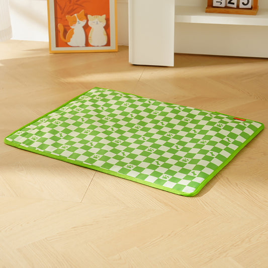 Checkered Pet Cooling Gel Mat - Durable Oxford Dog Pad